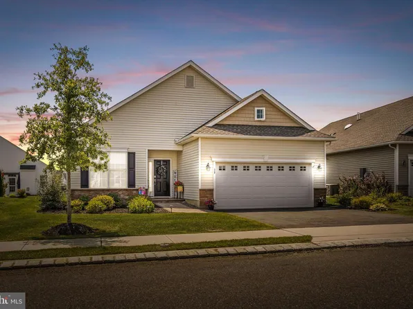 13 Beach Dr, Eastampton, NJ 08060