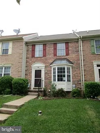 306 Overlea Pl photo 1