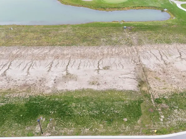 2220 Golfview Dr #144, Auburn, IN 46706