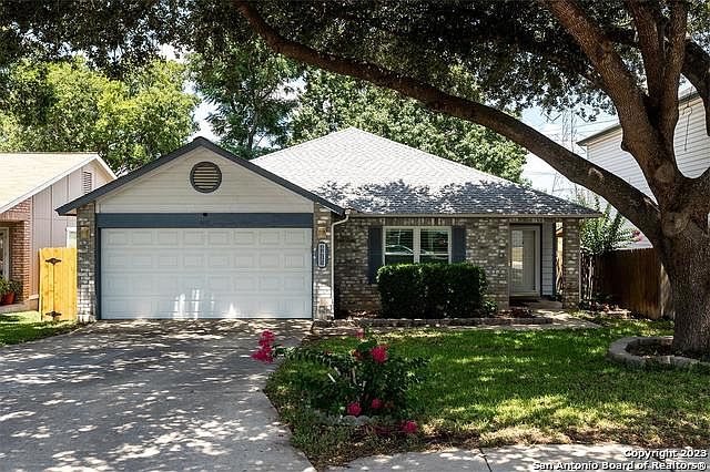 1st image of 4415 SHERWOOD WAY