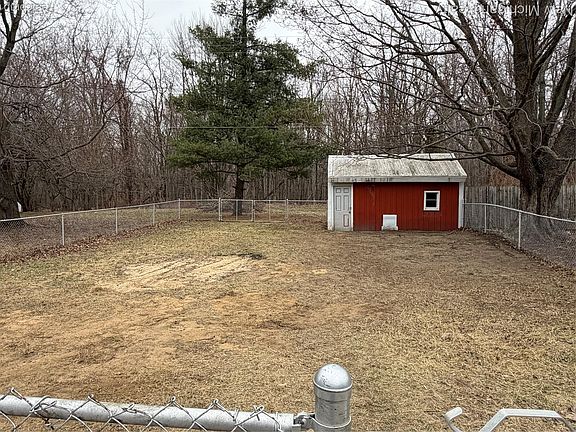 3rd image of 9280 Arbela Rd