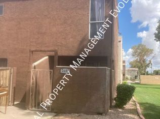 2689 E Oakleaf Dr, Tempe, AZ 85281
