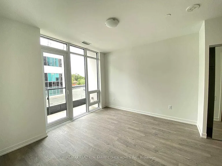 8868 Yonge St #Townhouse 103 — Photo 14