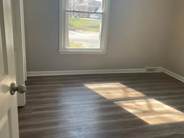 129 Woodmont Ave #A, Bowling Green, KY 42101