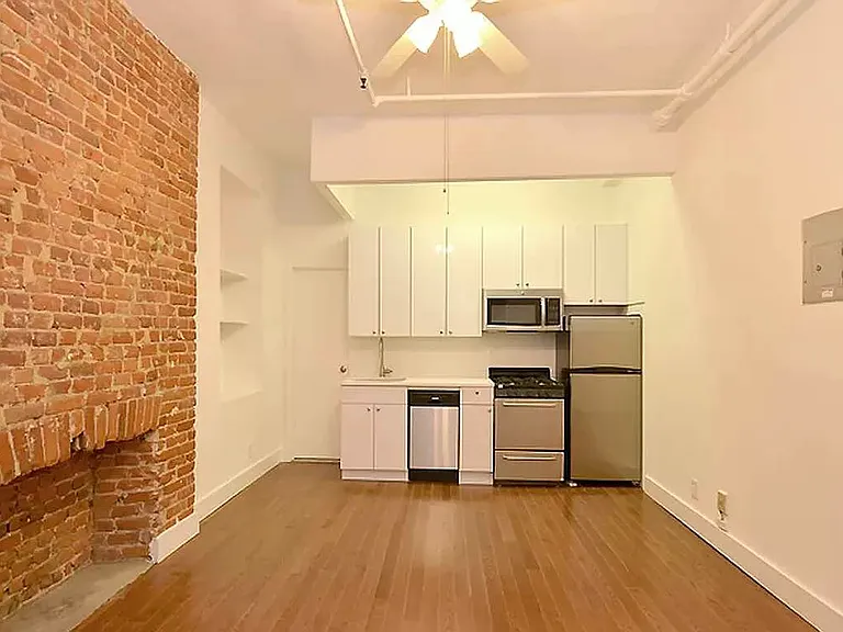 57 E 3rd St #3C — Photo 4