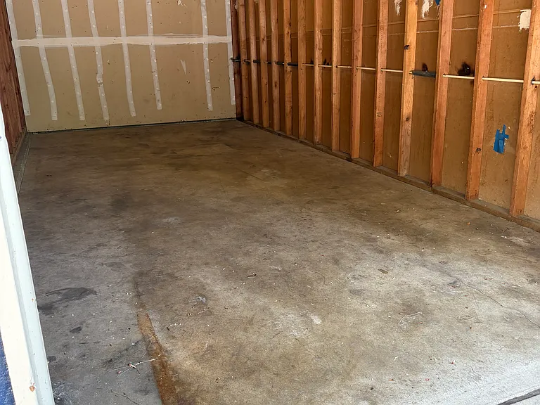2132 NE Barberry Ct — Photo 21