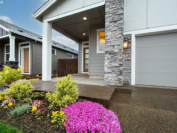 2nd image of 11213 NE 136th Ave