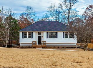 427 Southridge Rd, Winder, GA 30680