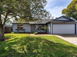 7224 Circle Dr, Rohnert Park, CA 94928