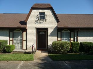 12115 Sharpview Dr, Houston, TX 77072