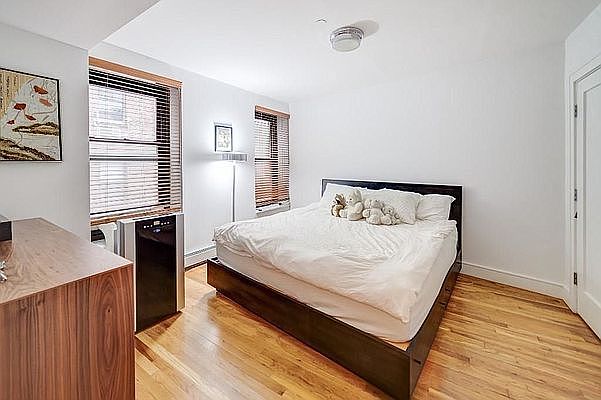 2nd image of 155 Duane St #3G