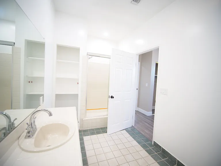 7761 Melrose Ave #2 — Photo 8