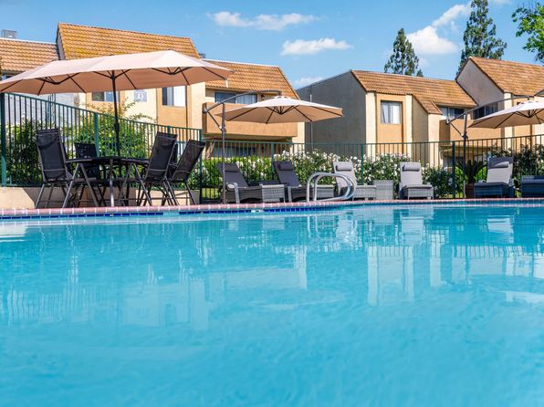 235 W Grove St APT A22