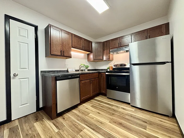 2321 Badger Pkwy #9 — Photo 6