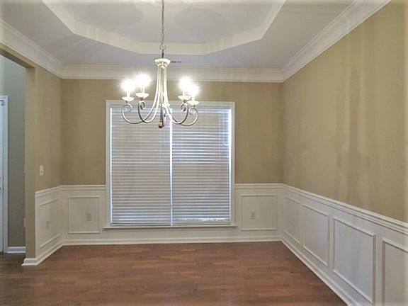 3rd image of 605 Greening Dr