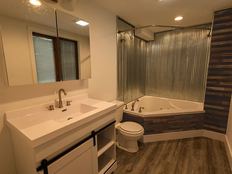 611 Railroad Ave — Photo 15