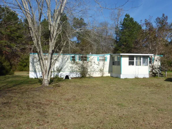89 Honeysuckle Rd, Rocky Point, NC 28457