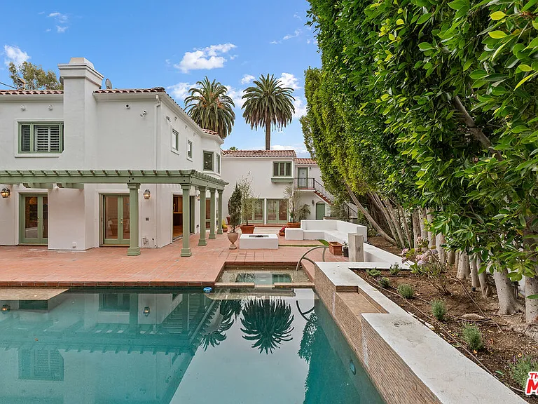 1200 N Doheny Dr — Photo 27