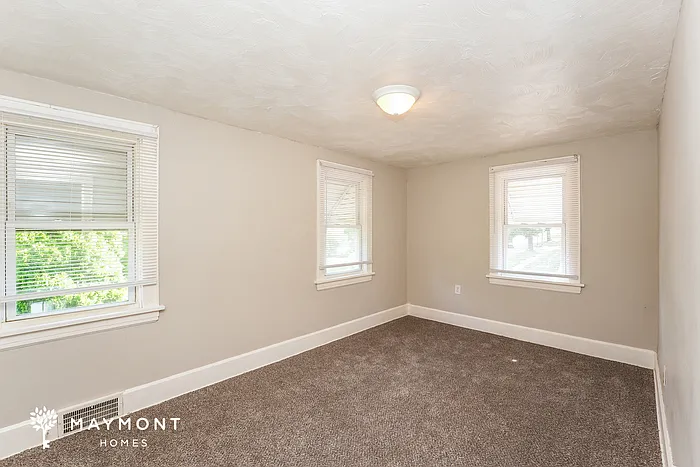1420 Oakwood Ave — Photo 12