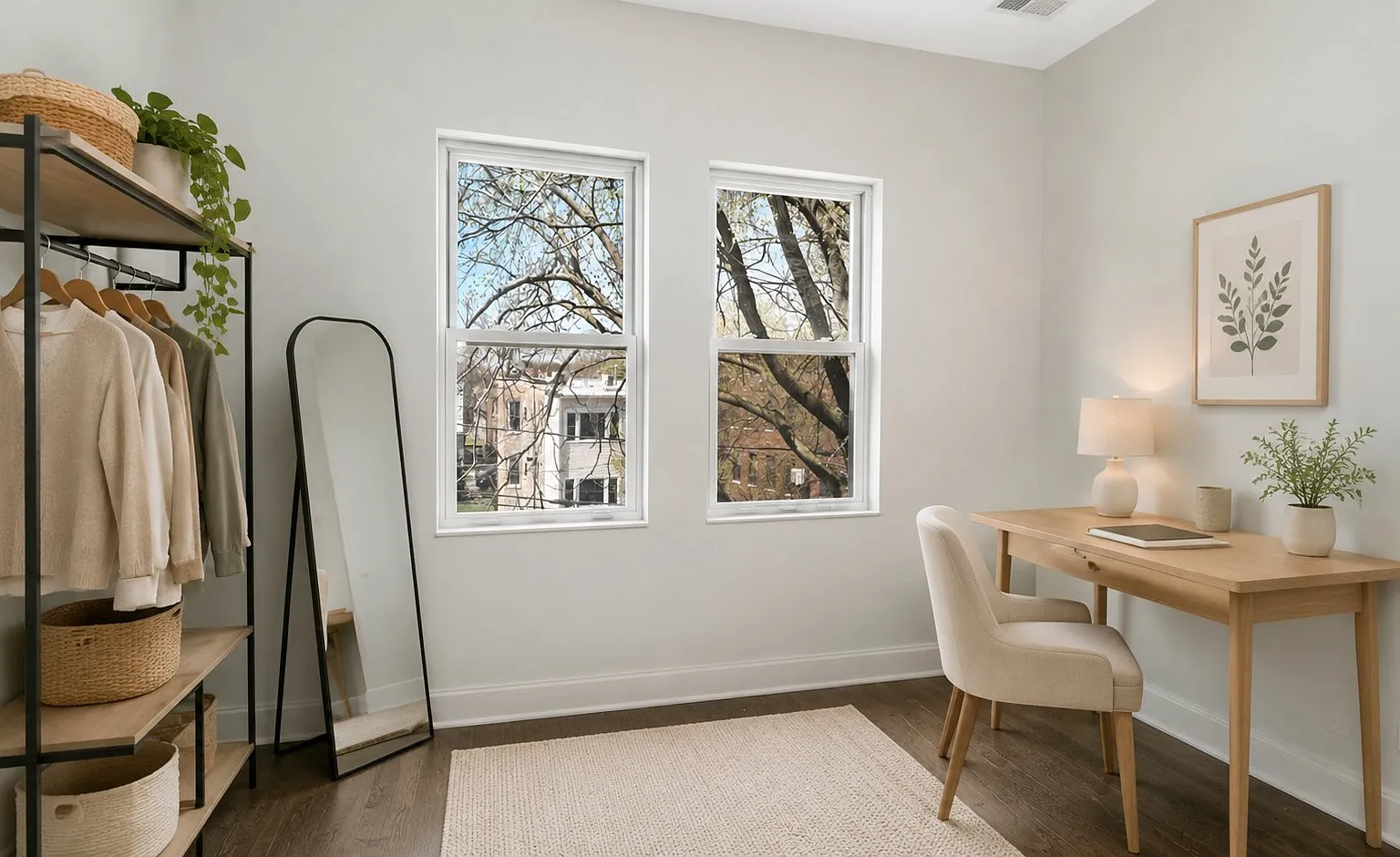846 N. Hamlin Ave Top Floor Unit — Photo 4