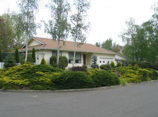 2262 NW Esquire Dr, Roseburg, OR 97471