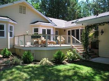 1st image of 13704 Strawberry Cir