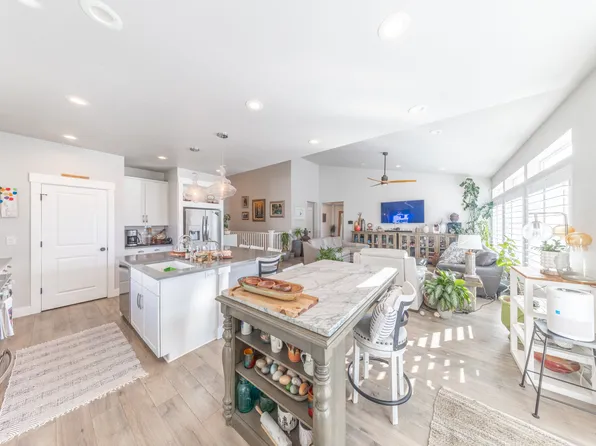 1153 W 1875 S, Syracuse, UT 84075