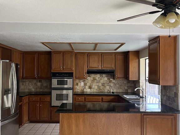 4th image of 14255 Marianopolis Way