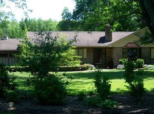 1410 Billington Rd, East Aurora, NY 14052