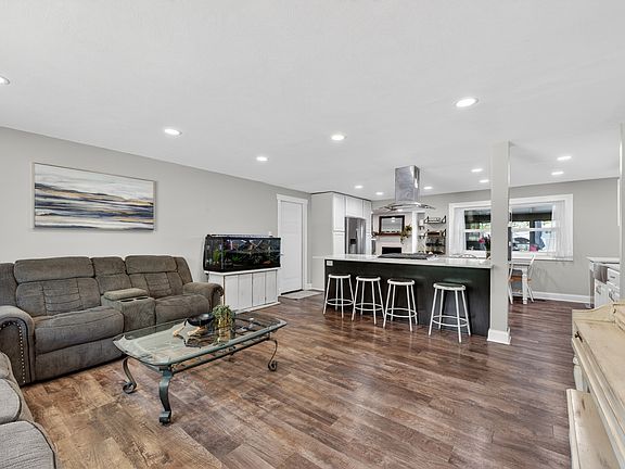 5th image of 1723 Hartmann Dr