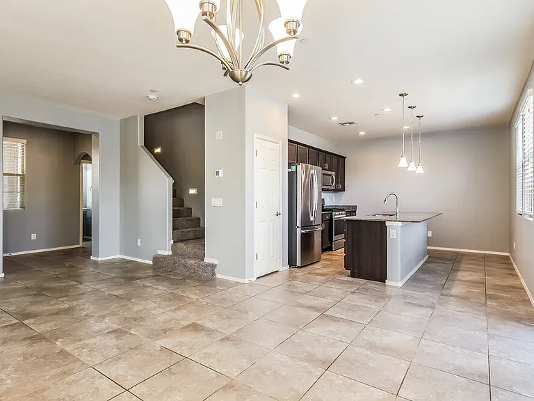 5720 E Butte St — Photo 8