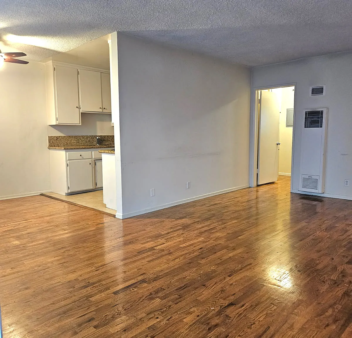 2 bed, 1.5 bath, 850 sqft, $2,775 — Photo 4