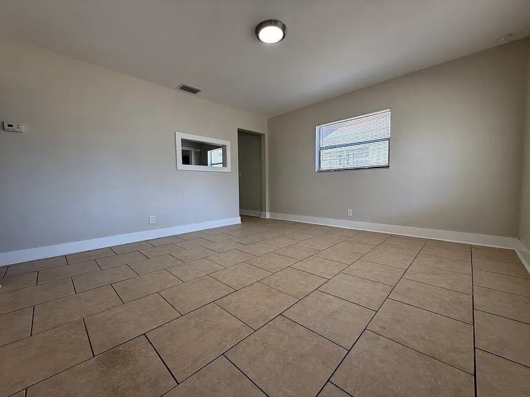 2947 W Cherry St — Photo 5