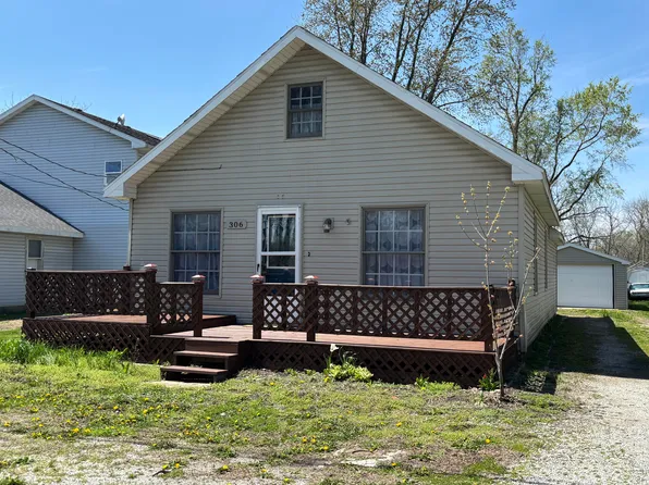 306 N 7th St, Rensselaer, IN 47978