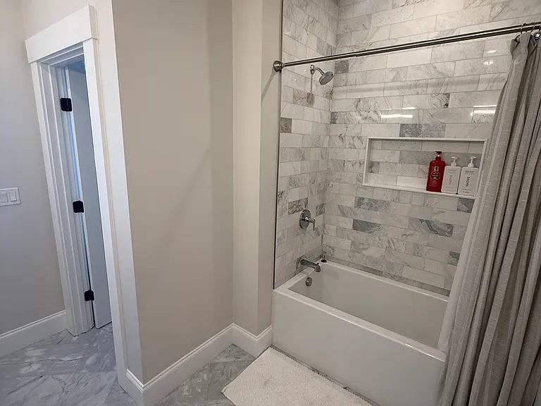 20 Florence St — Photo 1