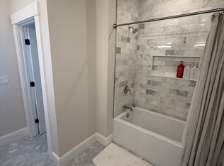 20 Florence St, Natick, MA 01760