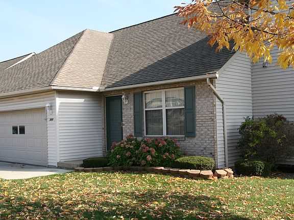 3rd image of 5047 Breezewood Ln