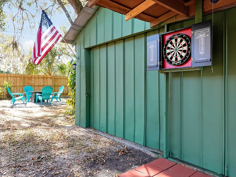 220 Avocado Ave — Photo 10