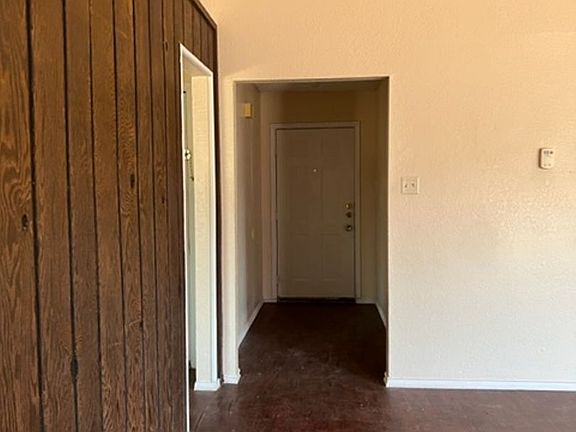 2nd image of 5217 Benbrook St