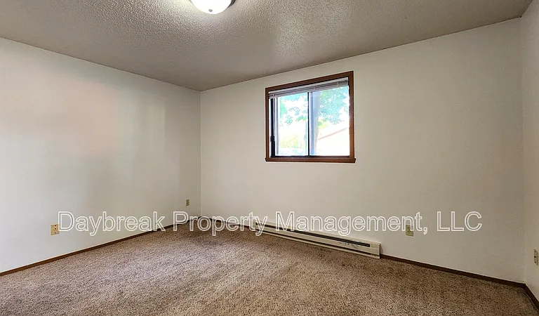 3402 15th Ave S #103 — Photo 11