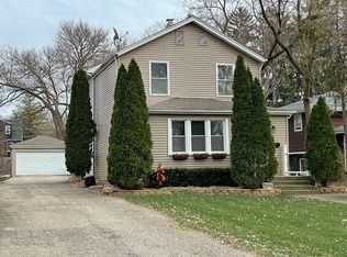 109 S Sumner St, Wheaton, IL 60187