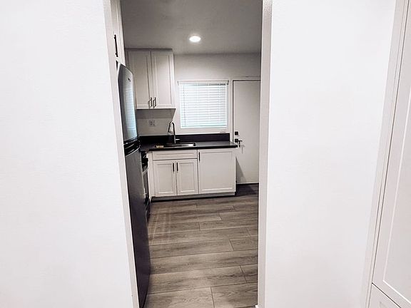 5th image of 2029 Harbor Blvd APT 11