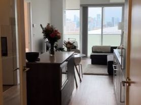 200 Bloor St W