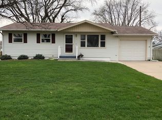 1453 W 12th St, Fremont, NE 68025