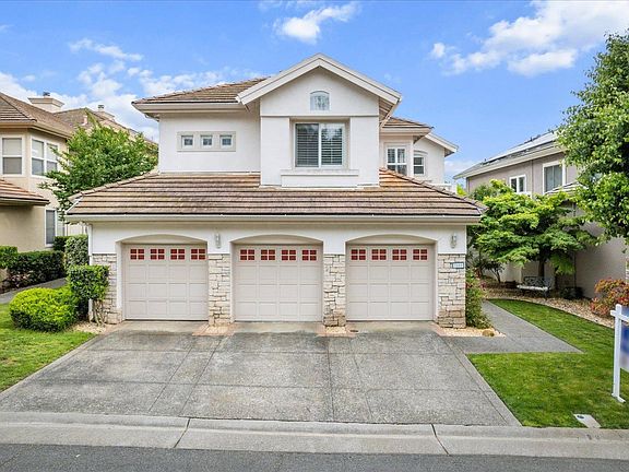 2nd image of 3259 Glen Abbey Drive