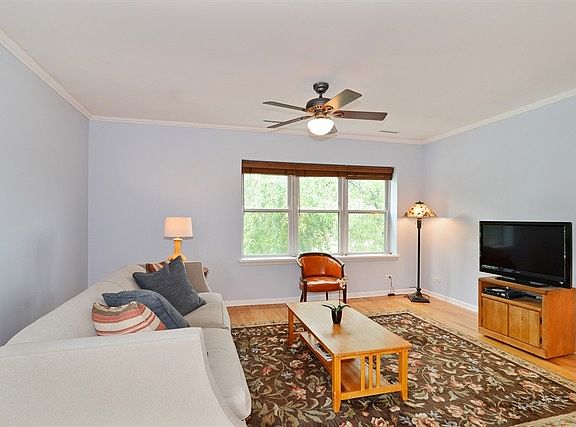 2nd image of 2456 W Grace St #2