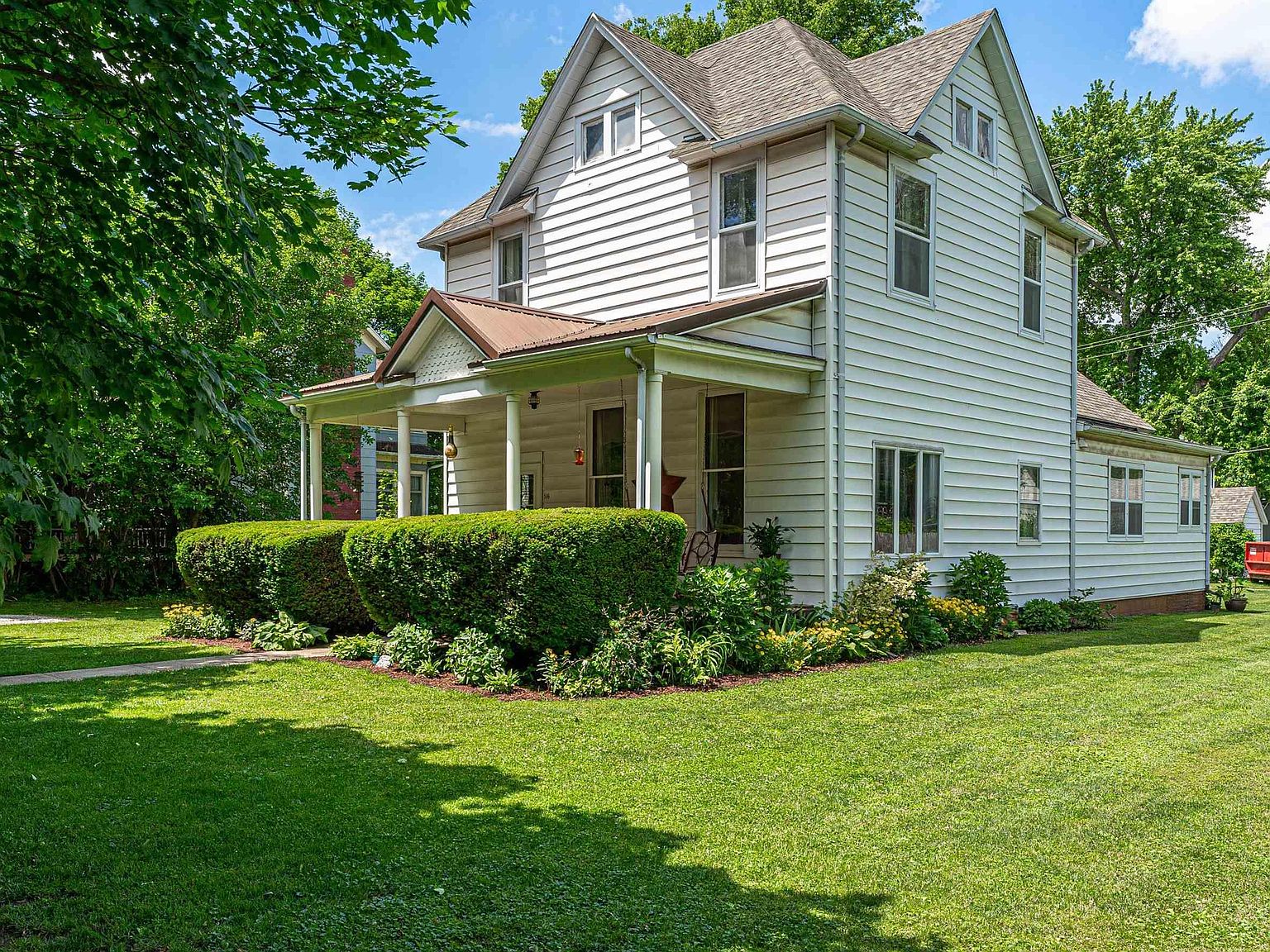 516 E Chestnut St, Mason City, IL 62664 Zillow