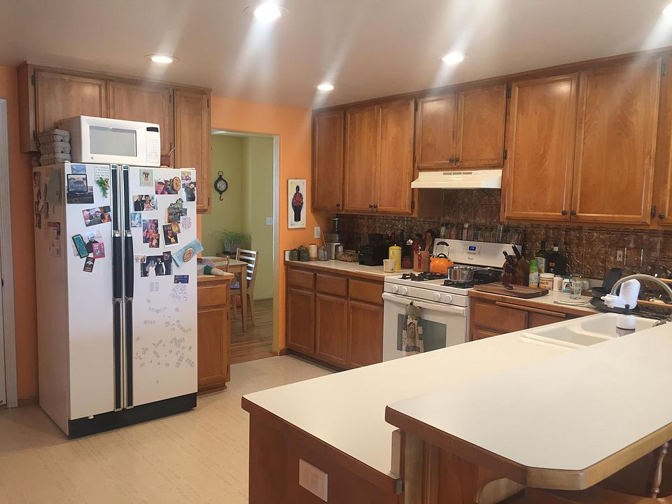 1st image of 601 Shadow Wood Dr
