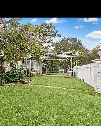 4th image of 1536 Half Heights Blvd