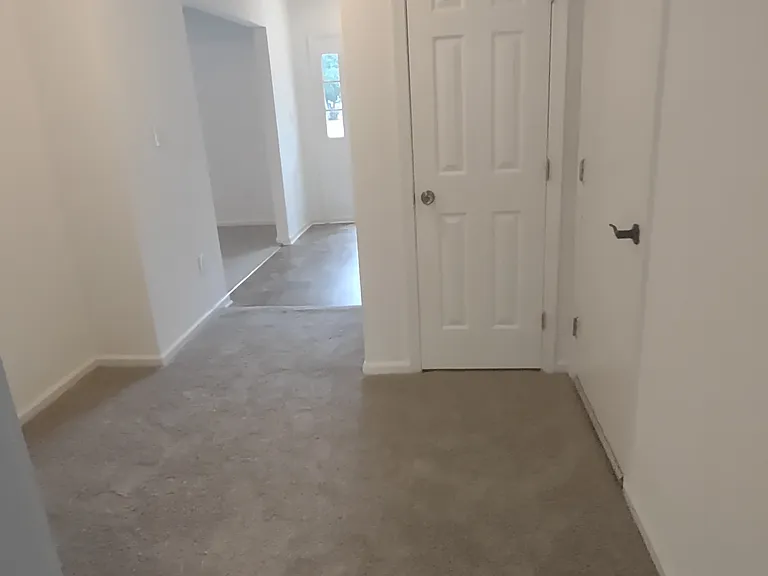 801 Ward Ct — Photo 5